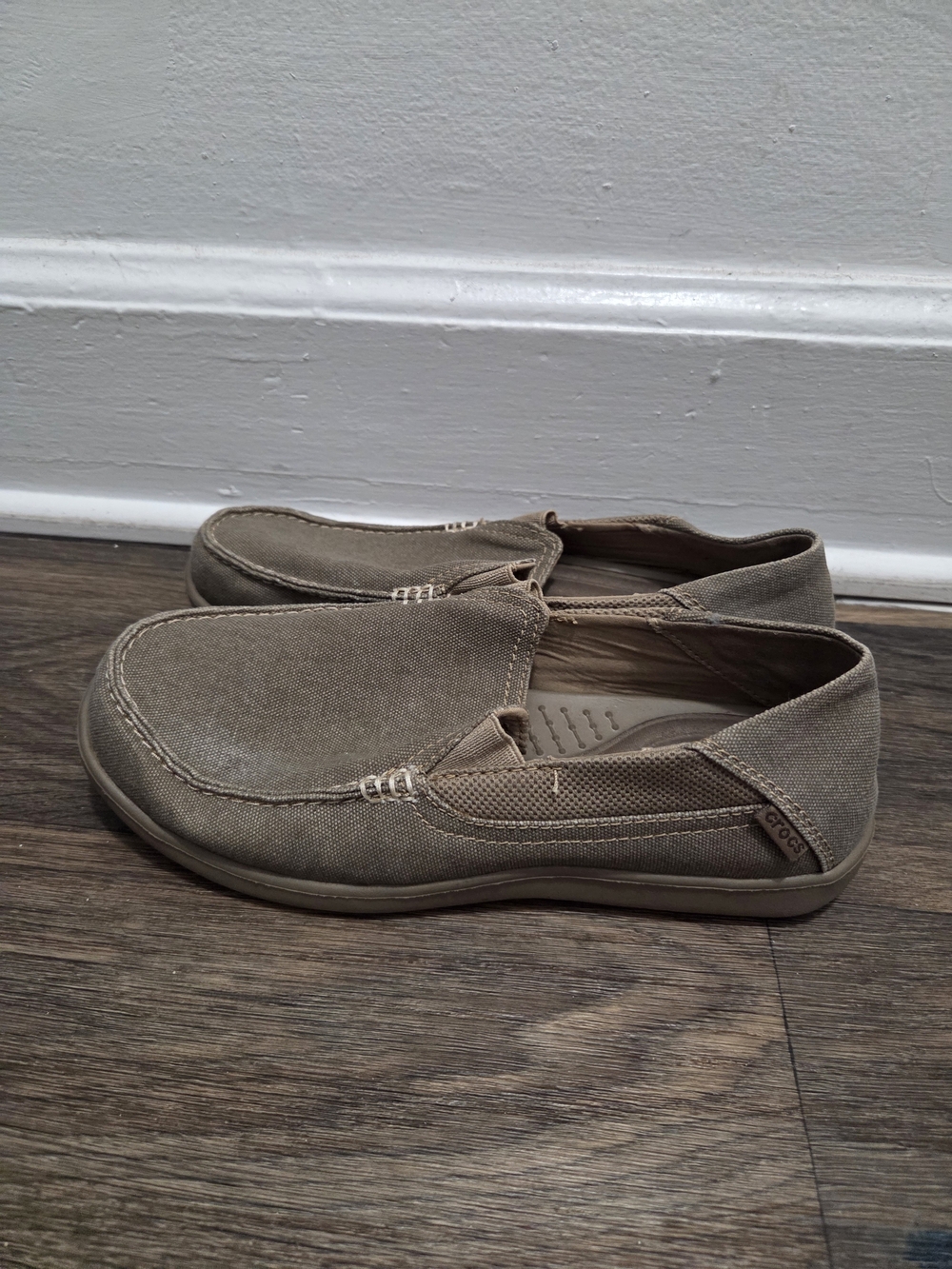 Crocs Size 9 Men's Casual Slip-On Canvas Shoes - Taupe